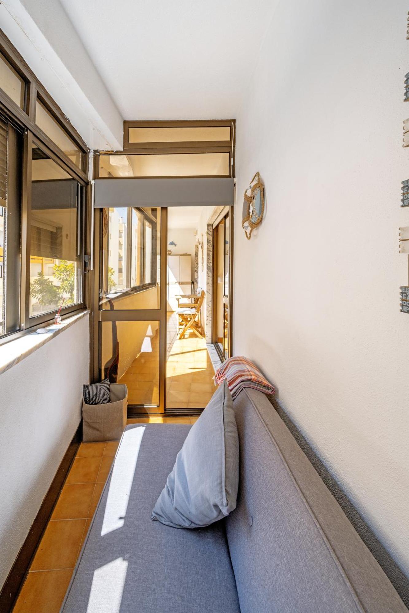 Cozy Apartment Near The Beach In Costa De Caparica Dış mekan fotoğraf