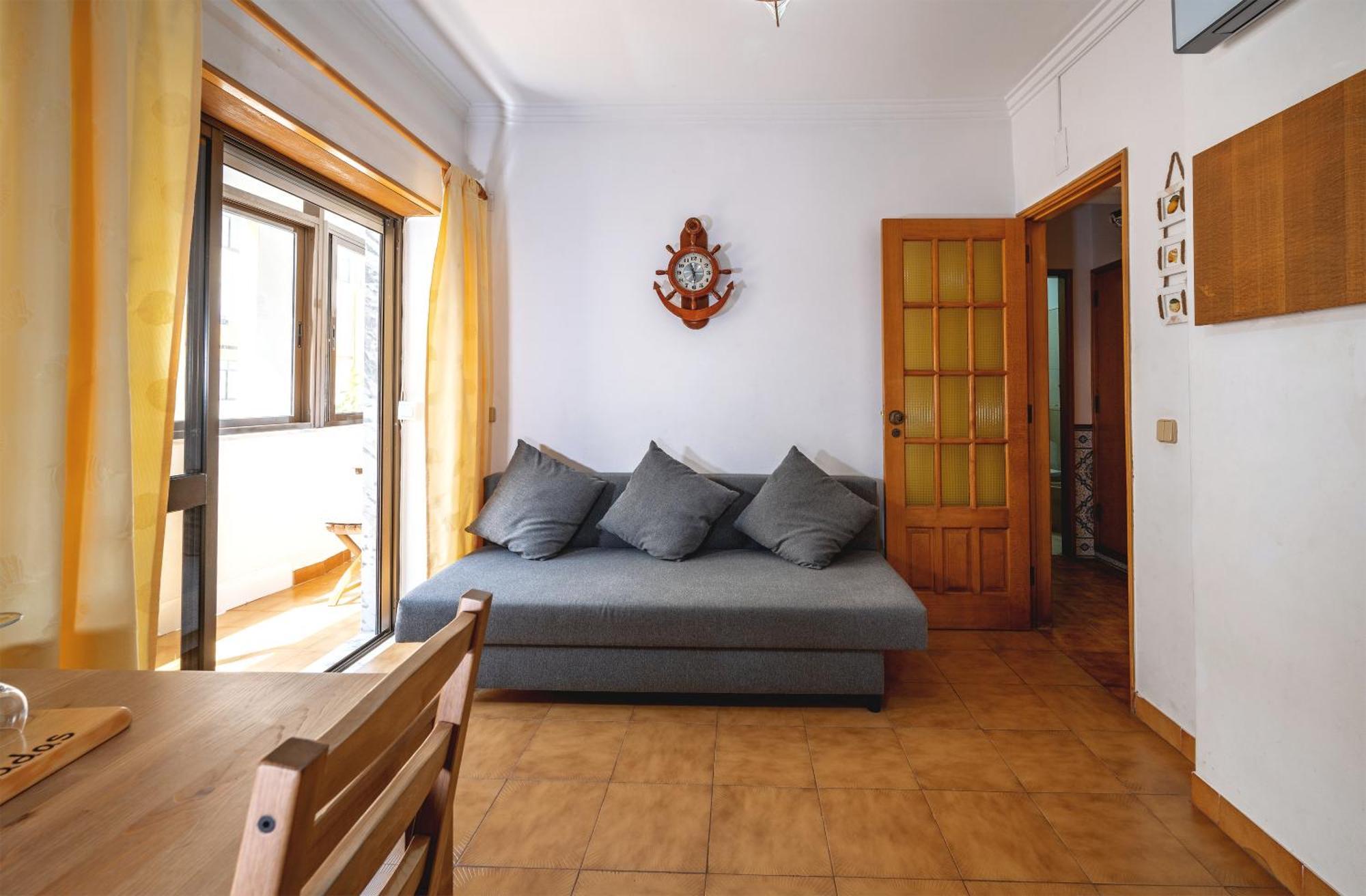 Cozy Apartment Near The Beach In Costa De Caparica Dış mekan fotoğraf